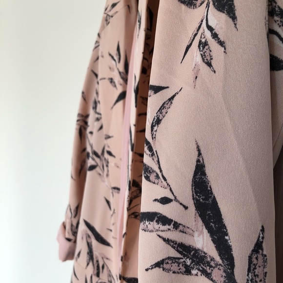 Blush Printed Dynamite Blazer - Picture 5 of 5